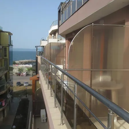 студио белла Apartment Pomorie