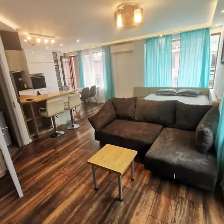 Apartment студио белла